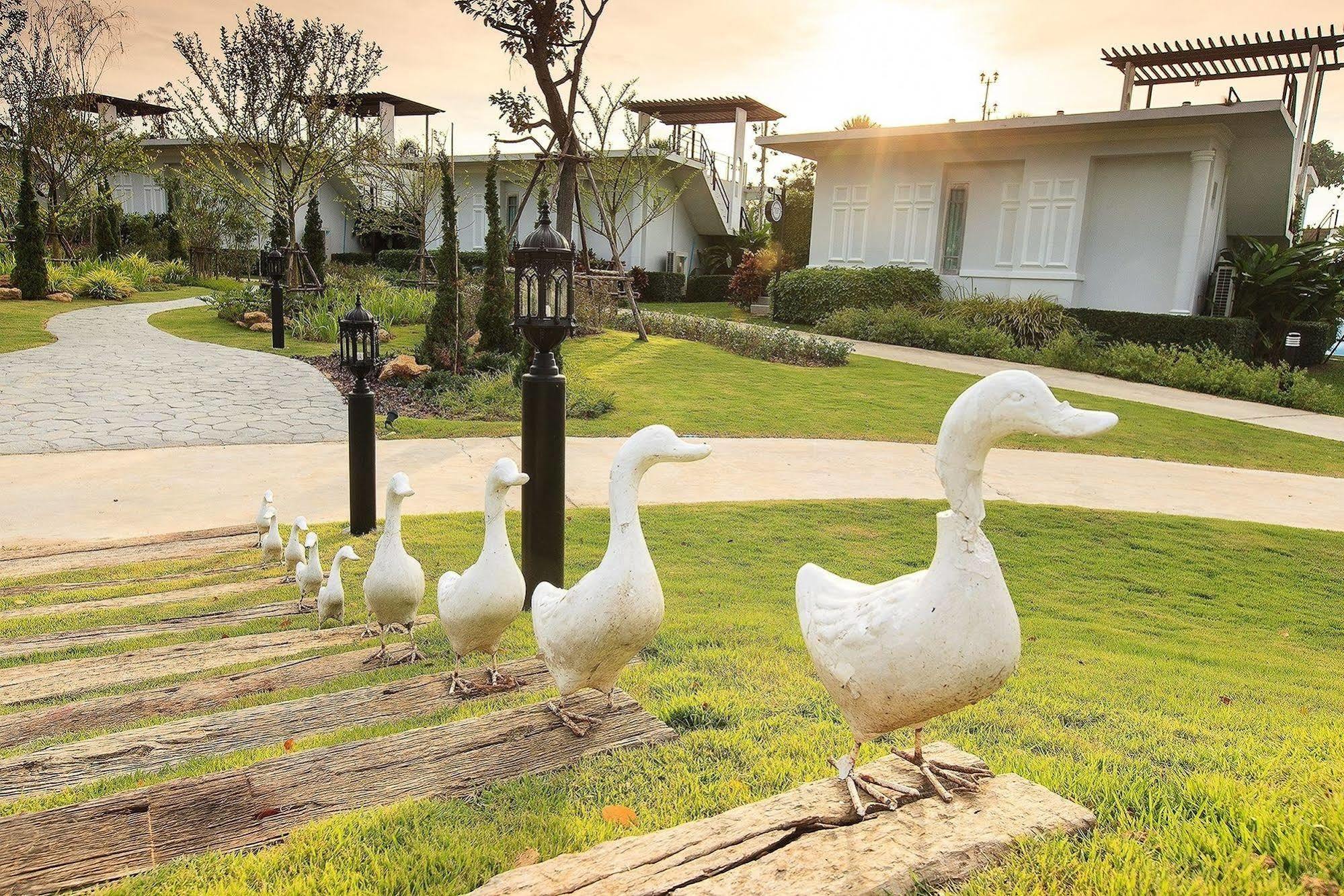 The Sea-Cret Garden Hua Hin Hotel Exterior photo